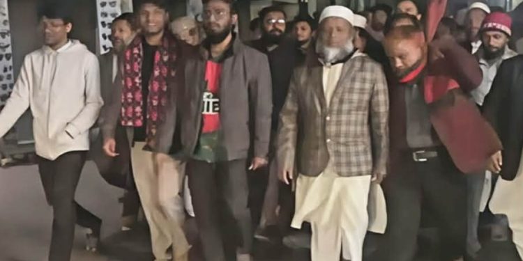 টাঙ্গাইলে ওসমান হাদীর খুনিদের গ্রেপ্তারের দাবিতে জামায়াত ইসলামীর বিক্ষোভ মিছিল।