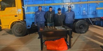 নাগরপুরে ট্রাক ও দেশীয় অস্ত্র সহ আন্তঃজেলা ডাকাতদলের ২ ডাকাত গ্রেফতার।