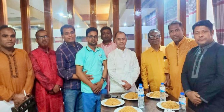 সাংবাদিকদের ঐক্য ও পেশাগত উন্নয়নে কাজ করার আহ্বান।