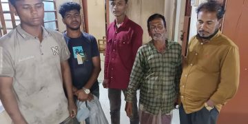 বেড়ায় জাল সার্টিফিকেট তৈরির প্রতিষ্ঠানের বিরুদ্ধে অভিযান; দুই ব্যবসায়ীকে জরিমানা।