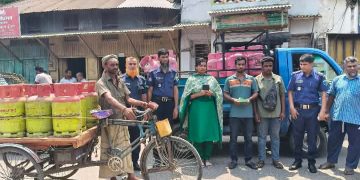 সরকারি নির্দেশনা অমান্য করে সিলিন্ডার গ্যাস অতিরিক্ত মূল্যে বাজারে বিক্রয় করলে কাউকে ছাড় দেয়া হবে না- নুরেন মায়িশা খান।