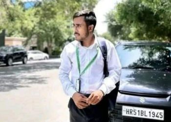 ফেসবুকে স্ট্যাটাস দিয়ে ভারতে আত্মহত্যা করলেন মেধাবী শিক্ষার্থী মাদারগঞ্জের সন্তান সাগর।