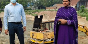 পাবনায় অবৈধভাবে বালু ও মাটি তোলায় জরিমানা, মুচলেকা।