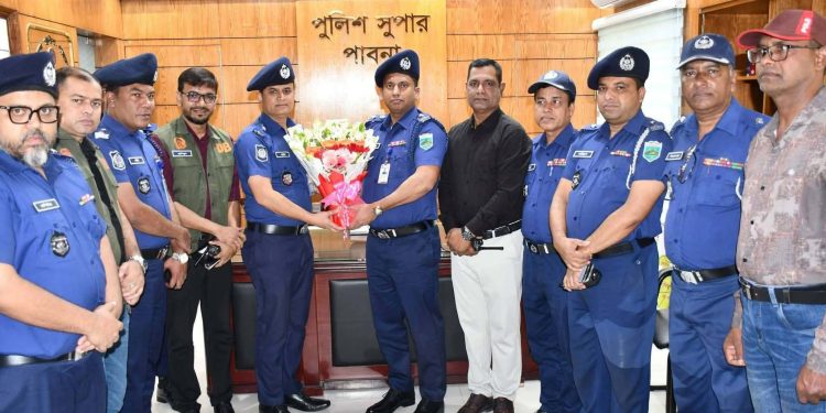 নবাগত পুলিশ সুপার মোঃ ছুফি উল্লাহ মহোদয়ের পাবনা জেলায় যোগদান ও দায়িত্বভার গ্রহণ।