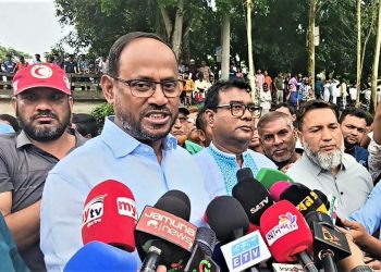 টাঙ্গাইলে ধলেশ্বরী ও লৌহজং নদী পুনঃখননের উদ্বোধন।