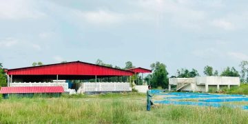 জামালপুরের মাদারগঞ্জে সড়কে পাশেই ময়লার স্তূপ’ দূর্গন্ধে অতিষ্ট পথচারীরা’ অকেজো কোটি টাকার ডাম্পিং স্টেশন।