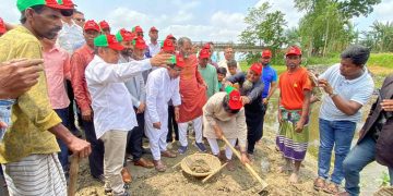 জামালপুরের মাদারগঞ্জে সাড়ে ৪ কিঃমিঃ খাল খননের শুভ উদ্বোধন। 