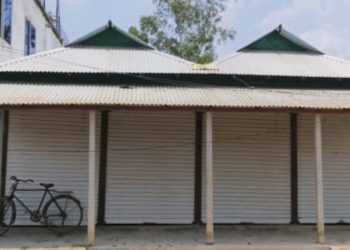 বিক্রিত জমি দখলের পাঁয়তারা অভিযোগে আদালতে মামলা, এলাকায় চাঞ্চল্য।