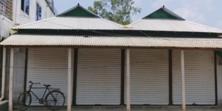 বিক্রিত জমি দখলের পাঁয়তারা অভিযোগে আদালতে মামলা, এলাকায় চাঞ্চল্য।