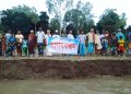 উলিপুর উত্তর নামাজের চর নদী ভাঙ্গনরোধের দাবীতে মানববন্ধন।
