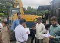 টাঙ্গাইলে টায়ার পুড়িয়ে তেল তৈরির অবৈধ কারখানায় অভিযান, জরিমানা ৫০ হাজার।