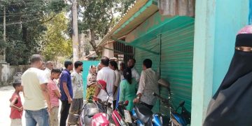 টাঙ্গাইলে বৃদ্ধের মৃত্যুকে ঘিরে চাঞ্চল্য, পরিবারের সদস্যদের বিরুদ্ধে নির্যাতনের অভিযোগ।