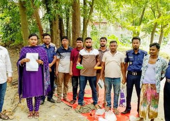 বেড়ায় ভ্রাম্যমাণ আদালতের অভিযান: ৩ মাদক ব্যবসায়ী ও সেবীর কারাদণ্ড, এক লাখ টাকা জরিমানা।
