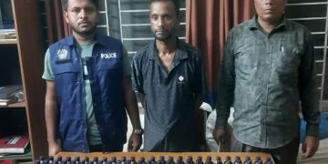মাধবপুরে ভারতীয় মাদকের ডিলার কুদ্দুস পুলিশের খাঁচায় বন্ধি। ২শ বোতল ভারতীয় নেশাজাতীয় সিরাপ উদ্ধার।