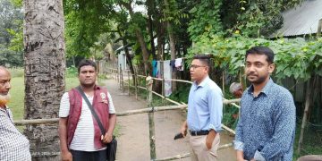 মাদারগঞ্জে ৭২ ঘন্টা পর সচল ১৮ পরিবারের যাতায়াতের রাস্তা’ প্রশাসনের প্রতি কৃতজ্ঞতা ভুক্তভোগীদের।