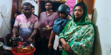 বেড়ায় গভীর রাতে ভ্রাম্যমাণ আদালতের অভিযান: শীর্ষ মাদক ব্যবসায়ীসহ গ্রেফতার ৩, লাখ টাকা জরিমানা।