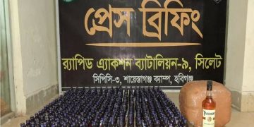 মাধবপুরে ৩শ ৬১ বোতল এসকাফ সিরাপ,  ৬ কেজি গাঁজা ও বিদেশি মদ উদ্ধার।