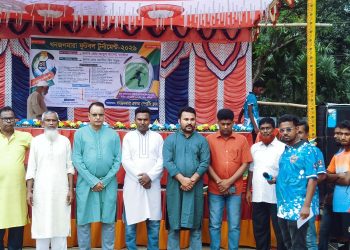 রৌমারীতে খঞ্জনমারা স্কুল মাঠে ফুটবল টুর্নামেন্ট এর শুভ উদ্বোধন অনুষ্ঠিত।