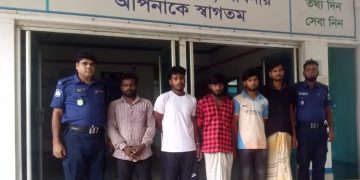 বেড়ায় পুলিশের কাজে বাধা ও আসামি ছিনতাই মামলায় গ্রেপ্তার ৪, সাজাপ্রাপ্ত পরোয়ানাভুক্ত আসামিও আটক।