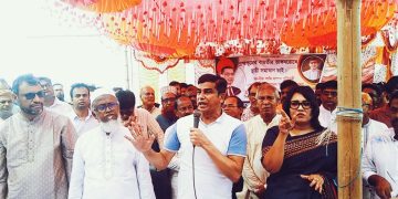 কুড়িগ্রামের বিভিন্ন উপজেলায় রাক্ষুসে ব্রহ্মপুত্র নদ পরিদর্শন করেন পানি সম্পদ প্রতিমন্ত্রী।