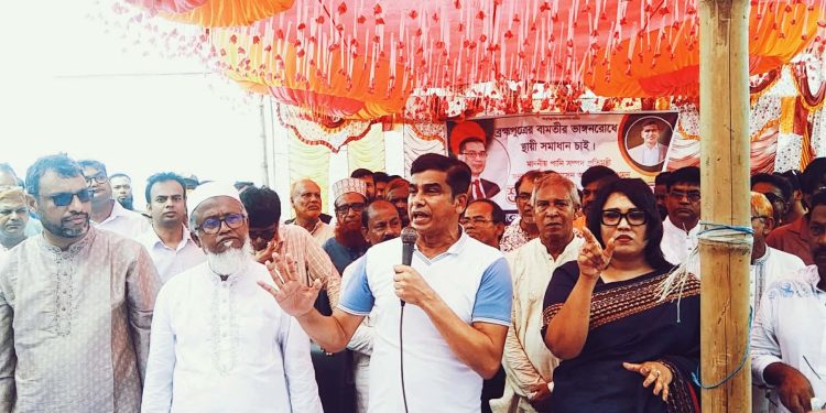 কুড়িগ্রামের বিভিন্ন উপজেলায় রাক্ষুসে ব্রহ্মপুত্র নদ পরিদর্শন করেন পানি সম্পদ প্রতিমন্ত্রী।