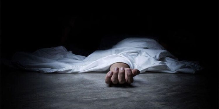 মাদারগঞ্জে ফাঁসিতে ঝুলে যুবকের আত্মহত্যা ।