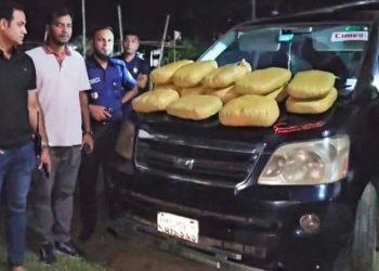 টাঙ্গাইলে ৩১ কেজি গাঁজাসহ মাইক্রোবাস আটক করেছে জেলা ট্রাফিক পুলিশ।