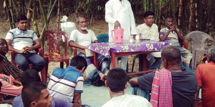 রৌমারী বাইশপাড়ায় চেয়ারম্যান পদপ্রার্থী নুর আলম খানের উদ্যোগে বিশাল উঠান বৈঠক অনুষ্ঠিত।